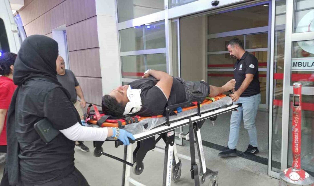 Adıyaman merkez Barbaros Hayrettin Mahallesi’nde meydana gelen bir kaza sonucunda,