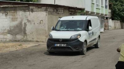 Adıyaman’da meydana gelen bir kaza sonucunda motosiklet ile otomobil çarpıştı