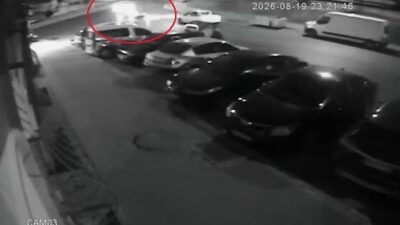 İstanbul’un Esenyurt ilçesinde bir motosiklet ile taksi arasında yaşanan çarpışma