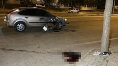 Karaman’da kontrolsüz bir kavşakta meydana gelen acı bir olayda, motosiklet