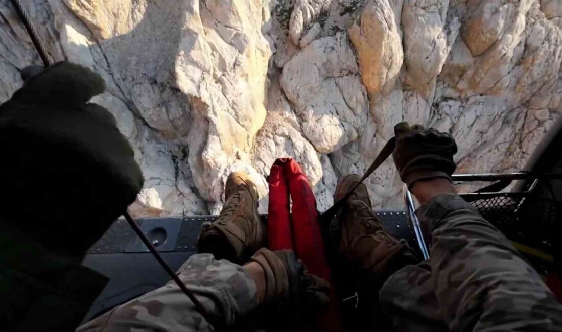 Niğde’nin Çamardı ilçesinde, Aladağlar Lahit Kaya bölgesinde tırmanış yaparken kolu