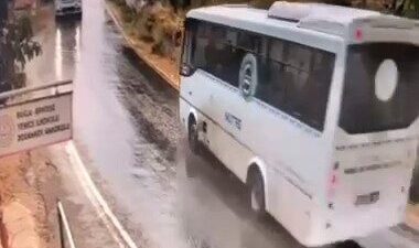 Muğla’nın Menteşe ilçesinde otobüs ile tırın çarpışması sonucu 8 kişinin