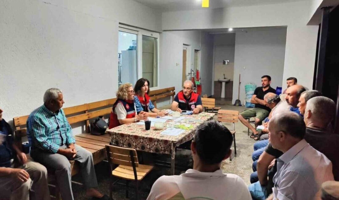 Nazilli ilçesinde düzenlenen bilgilendirme toplantısında, incir üreticilerine 2026/1 Sayılı Aydın