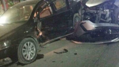 Niğde’de meydana gelen bir trafik kazasında, iki otomobil çarpıştı ve