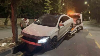 Niğde ilinde meydana gelen bir trafik kazasında, bir aracın kontrolünü