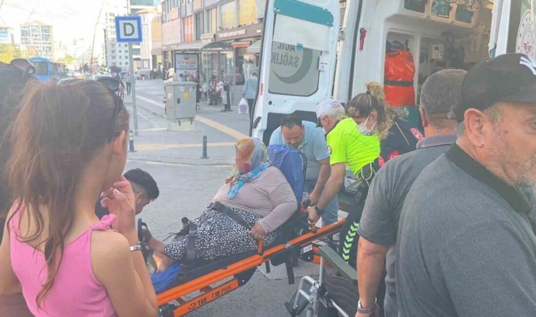 Niğde’de bir engelli vatandaş, tekerlekli sandalyesiyle yaya geçidine ulaşmaya çalışırken,