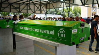 Niğde’de bir kadının otomobilinde silahla vurulmuş olarak bulunmasının ardından cenaze