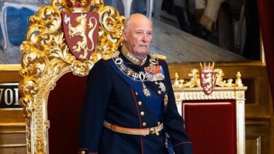 Norveç Kralı 5. Harald, vücudunda sıvı birikmesi sebebiyle hastanede tedavi