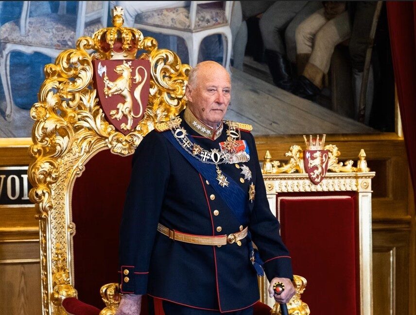 Norveç Kralı 5. Harald, vücudunda sıvı birikmesi sebebiyle hastanede tedavi