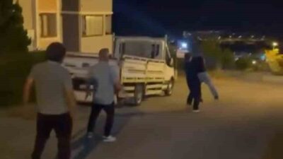 Karabük ilinde, iddiaya göre oğluna mesaj atan gençle sokakta tartışan