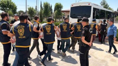 Adıyaman’da, kendilerini banka görevlisi olarak tanıtıp bir vatandaşı 4 milyon
