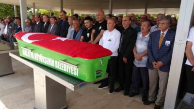 Oral Çelik adlı kişi, Ankara’daki evinde dinlenirken aniden rahatsızlandı ve