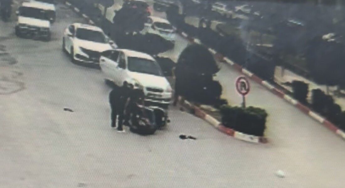 Kadirli ilçesine bağlı Osmaniye’de meydana gelen trafik kazasında, bir otomobilin
