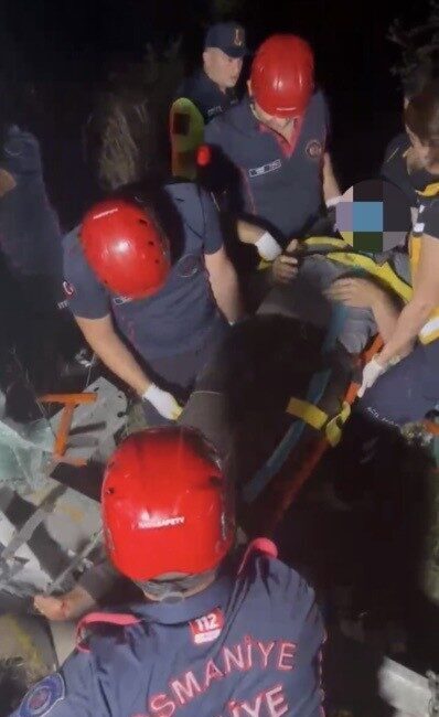 Osmaniye’de TAG Otoyolu’nda meydana gelen bir trafik kazasında, kontrolden çıkan