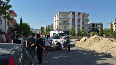 Adıyaman’da bir otomobil ile motosikletin çarpışması sonucu 2 kişi yaralandı.