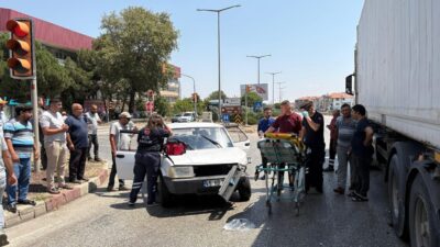 Manisa’nın Kula ilçesinde, D300 Karayolu üzerinde meydana gelen trafik kazasında