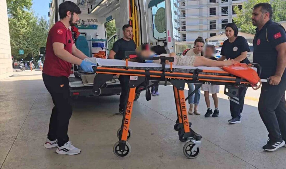 Bir trafik kazasında otomobil ile motosikletin çarpışması sonucu Bursa İnegöl