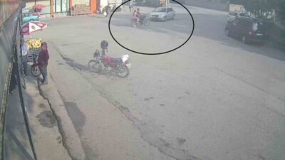 Hatay’ın Payas ilçesinde meydana gelen trafik kazasında motosikletle çarpışan otomobildeki