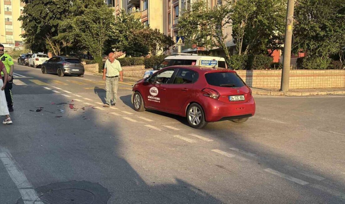 Edirne’de meydana gelen trafik kazasında, motosikletle çarpışan ve ardından başka