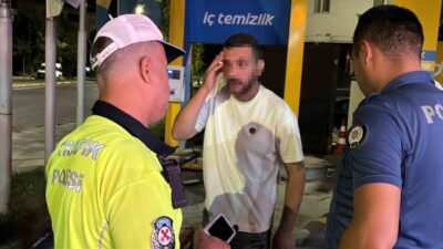 Aksaray’da meydana gelen bir olayda, park halindeki araca çarpıp olay