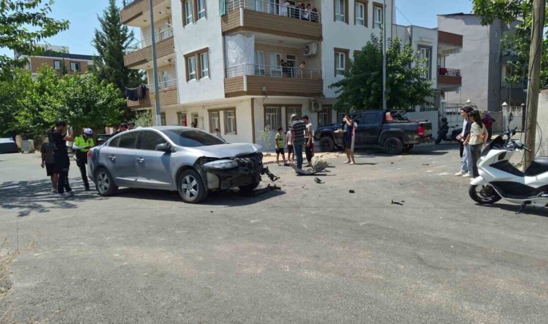 Adıyaman’da meydana gelen bir trafik kazasında pikap ile otomobil çarpıştı