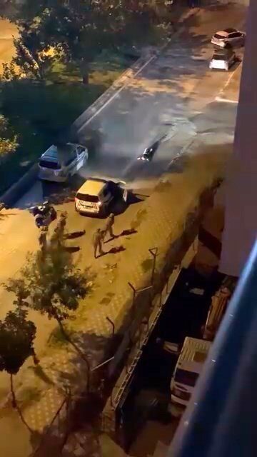 Elazığ’da dün gece meydana gelen olayda, Doğukent Mahallesi’nde seyir halindeki