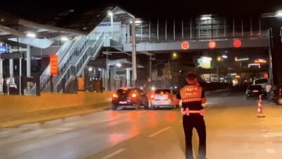 Bursa’da polis uygulama noktasının yakınında meydana gelen olayda, alkollü olduğu