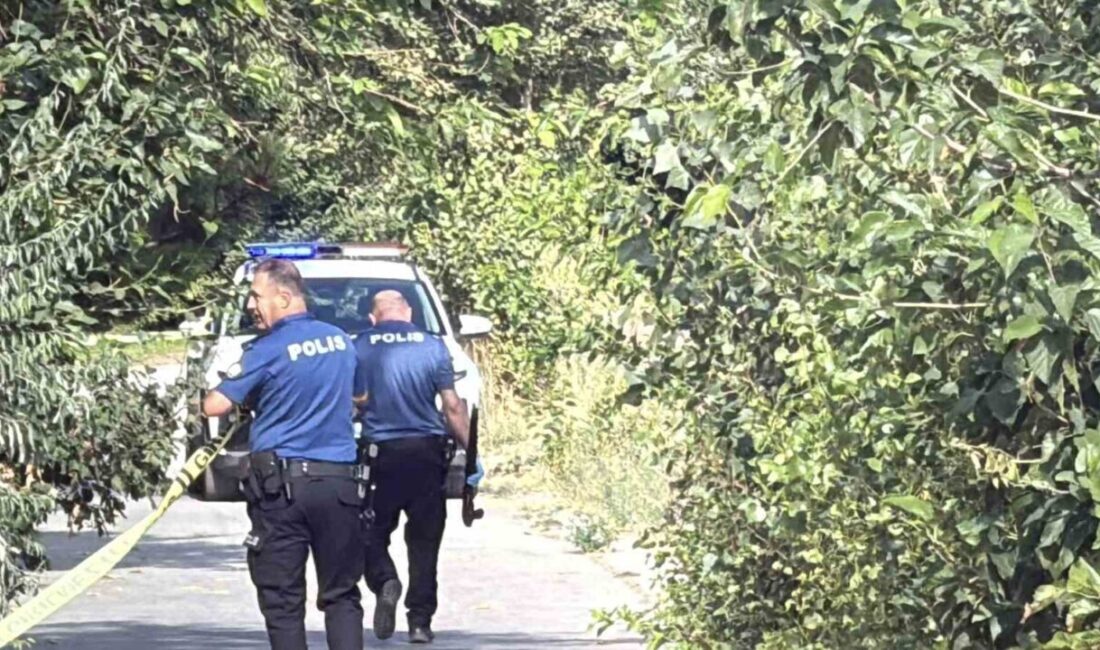 Eskişehir’de, siyah giyimli ve şüpheli bir kişinin pompalı tüfek taşıdığı