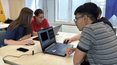 Karabük Üniversitesi öğrencileri tarafından geliştirilen çip teknolojisinin, sensörlerden mikrofonlara, roketlerden