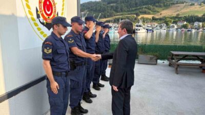 Samsun Valisi Orhan Tavlı, Yakakent’te bulunan Sahil Güvenlik Kolluk Destek