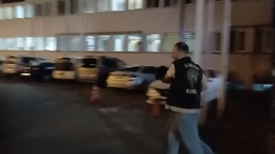 Bursa’da, kendisini kamu görevlisi olarak tanıtıp dolandırıcılık yaptığı suçlamasıyla 13