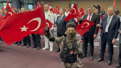 Samsun’da 30 Ağustos Zafer Bayramı’nın 104. yıl dönümü, yağışlı havaya