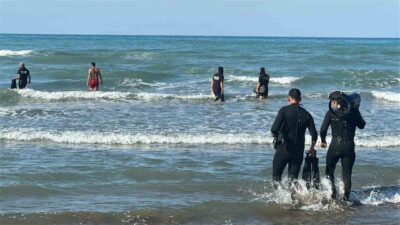 Samsun’un Atakum ilçesinde bir kadının denize girdikten sonra kaybolduğu yönünde