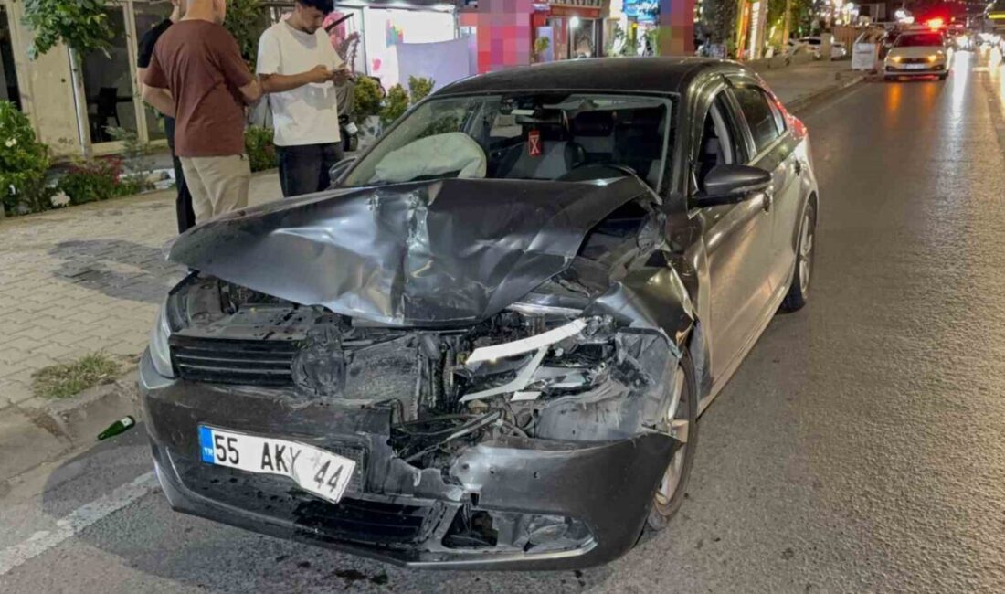 Atakum ilçesinde, bir otomobilin hafif ticari araca arkadan çarpması sonucu