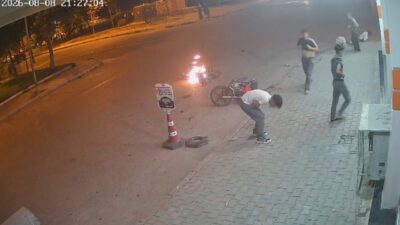 Birecik ilçesinde meydana gelen trafik kazasında iki motosiklet çarpıştı ve