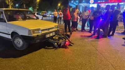 Şanlıurfa’da bir motosiklet sürücüsü, otomobille çarpıştıktan sonra yaralandı. Meydana gelen