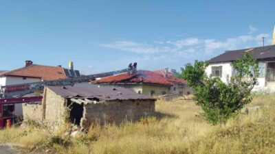 Sivas’ın Şarkışla ilçesinde, Kale Mahallesi Arı Sokak’ta bulunan bir müstakil