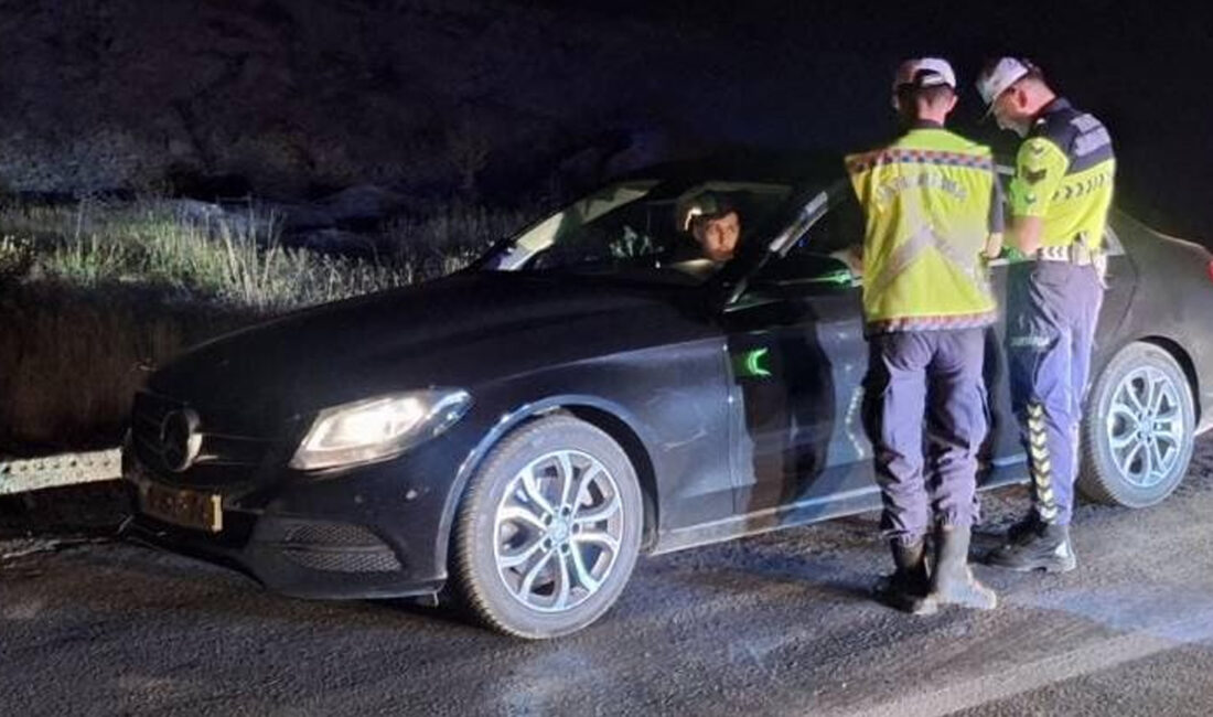 Yozgat İl Jandarma Komutanlığı ekipleri tarafından trafik güvenliğinin sağlanması, kurallara