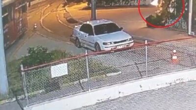 Antalya Büyükşehir Belediyesi’ne ait nostaljik tramvaya kimliği belirsiz kişiler tarafından