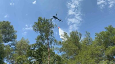 Muğla’nın Seydikemer ilçesinde çıkan orman yangını, ekiplerin hava ve karadan