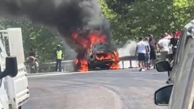 Muğla’nın Seydikemer ilçesinde seyir halindeki bir araçta çıkan yangın, büyük