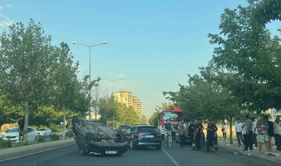 Diyarbakır’ın Kayapınar ilçesinde meydana gelen bir trafik kazasında, seyir halindeki