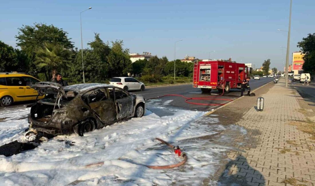 Antalya’nın Serik ilçesinde, seyir halindeyken aniden alev alan bir LPG’li