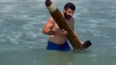 Sinop’ta bir vatandaş, kentin kuzey sahilinde denize girdiği sırada roket
