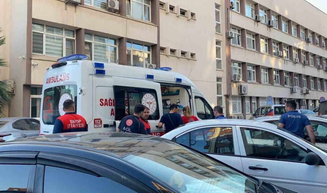 Sinop’ta bir binanın 5. katında pencereye çıkarak intihar girişiminde bulunan