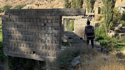 Şırnak’ta uyuşturucuyla mücadele kapsamında gerçekleştirilen denetimler sürüyor. İl Emniyet Müdürlüğü