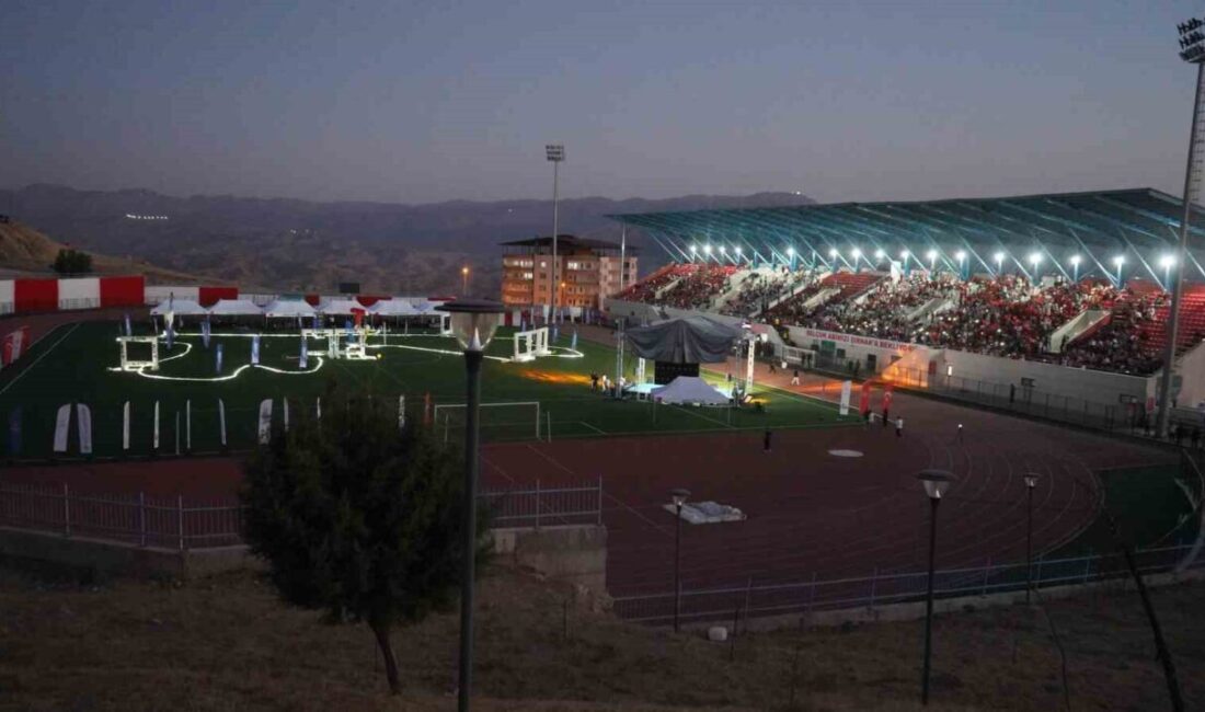 TEKNOFEST Drone Şampiyonası, bireysel pilotlar tarafından yönlendirilen yarış dronlarına FPV