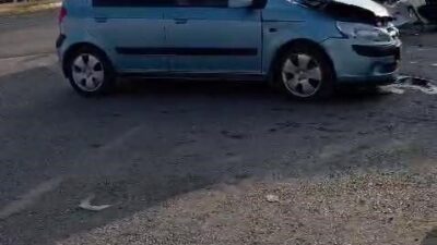 Sivas’ın Ulaş ilçesinde üç otomobilin karıştığı trafik kazasında 7 kişi