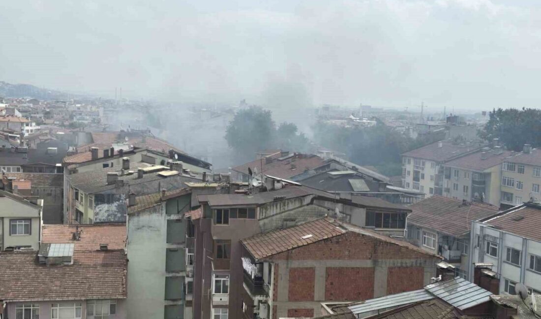 Kocaeli’nin İzmit ilçesinde bir iş yerinde tadilat sırasında atık malzemelerin