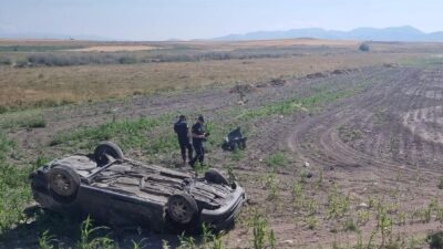 Kayseri’nin Bünyan ilçesinde meydana gelen bir trafik kazasında, otomobilin takla